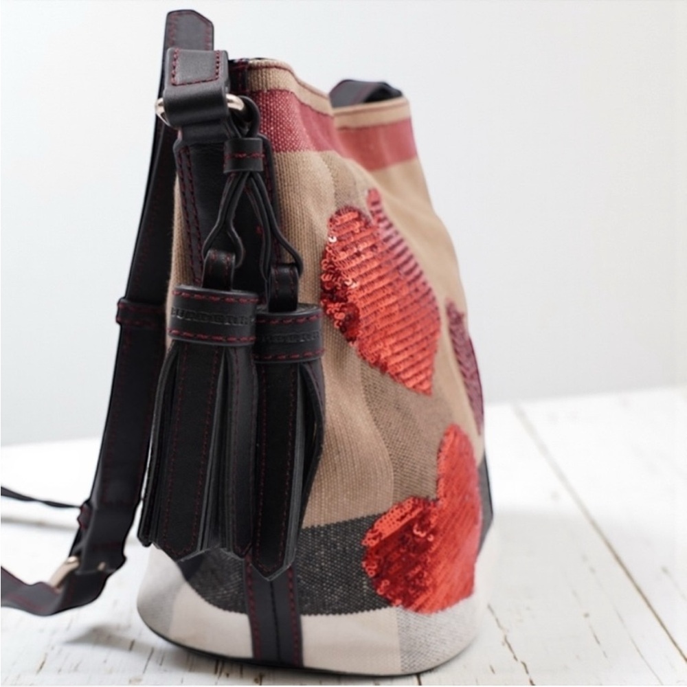 Burberry Limited Edition Ashby Heart House Check Crossbody Bag w/ COA - Picture 8 of 16